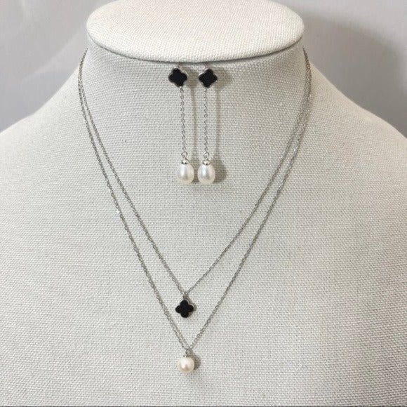 925S White Freshwater Pearl Hook Dangle Earring With Black Clover 925S Silver - Picture 9 of 9